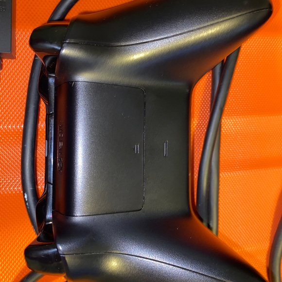 Xbox One (500GB) - Picture 10 of 10